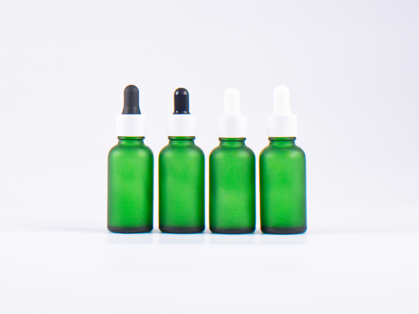 Grünglasflasche 30ml, mit Pipette weiss